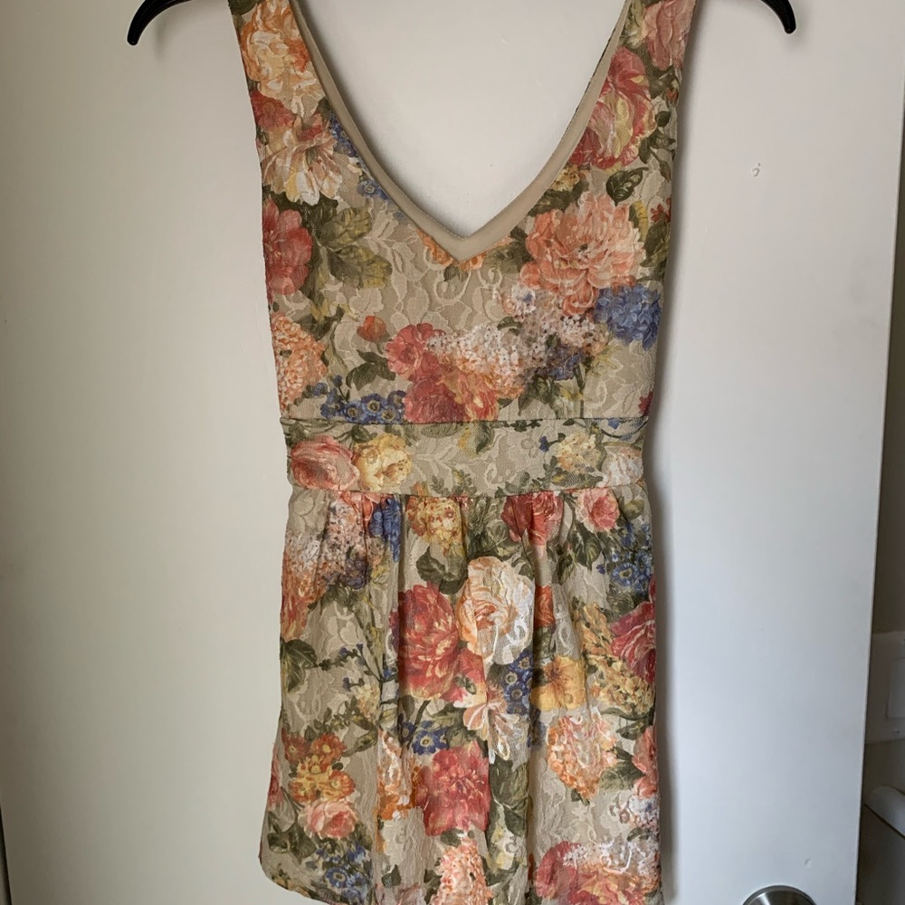 Forever 21 Floral Print Tank